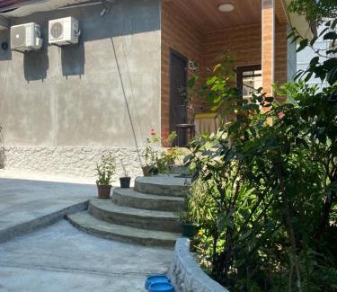 Mtsvane Kontskhi House | Paradise Found: Oceanfront Retreat with Pet-Friendly Comfort