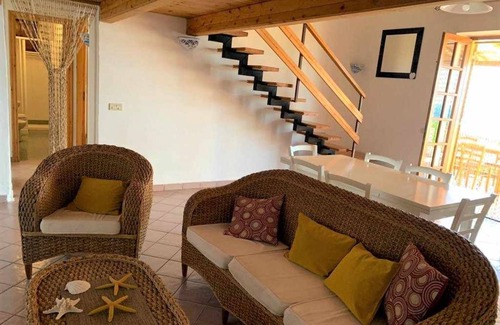 Malfa House | House Nina: Scenic Terrace with Sea Views and Family Amenities