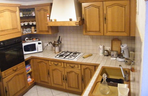 Morosaglia House | Modern 2-Level Retreat with Kitchen & Top Guest Rating