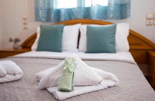 Galia House | Pet-Friendly House of Athina and Fanourios with Ocean View