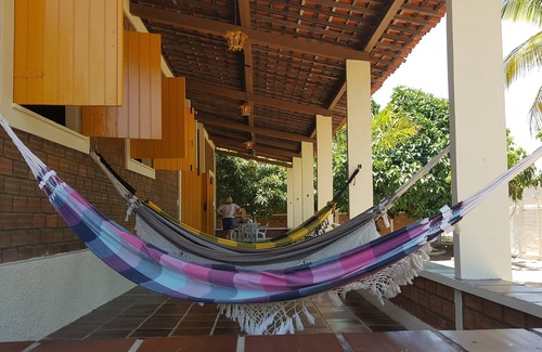 Barra de Santo Antonio House | Family Retreat by the River and Sea with Pool Access