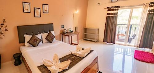 Arambol House | Oceanfront Comfort at The House Of Brothers - Rated 9/10!