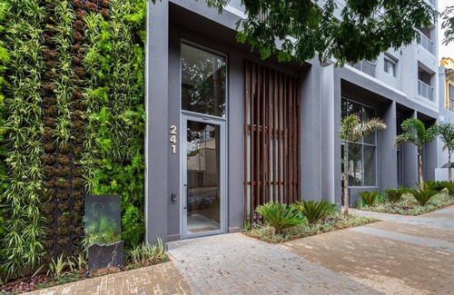 Vila Mariana Apartment | Discover House of Charlie Villa Mariana: 9/10 Guest Rated Retreat