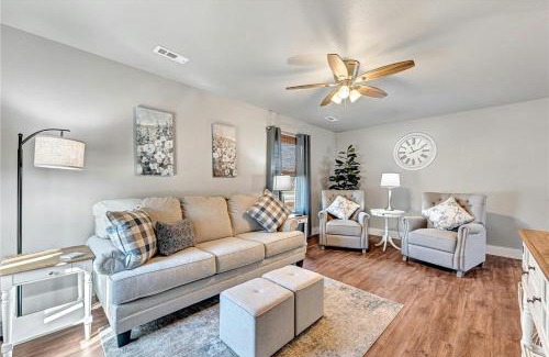 Bentonville House | Pet-Friendly House of Charm: Bike Trails & Ratings 9.9/10