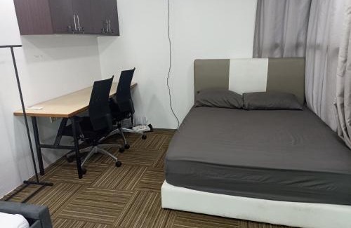 The Strand House | House of David Hostel