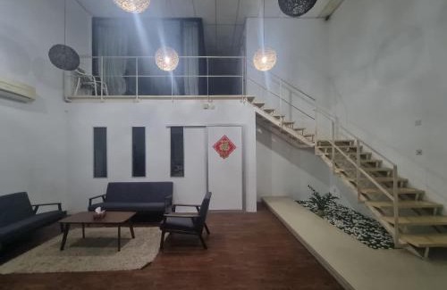 The Strand House | House of David Hostel