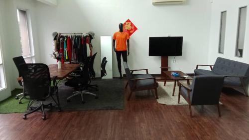 The Strand House | House of David Hostel