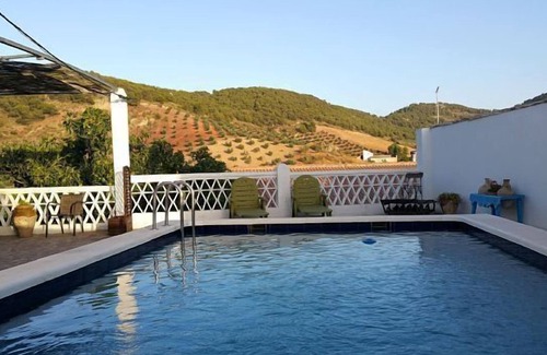 Aulabar Cottage | Sea View Retreat: House of Aulabar for Up to 6 Guests