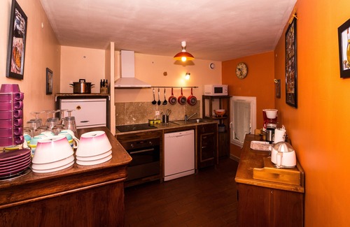 St.-Remy-de-Provence House | Guest Rated 10/10: Air-Conditioned House in Historic Saint Rémy