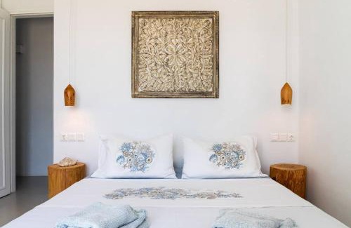 Antiparos House | Beachfront Bliss at House of Harmony with Ocean Views