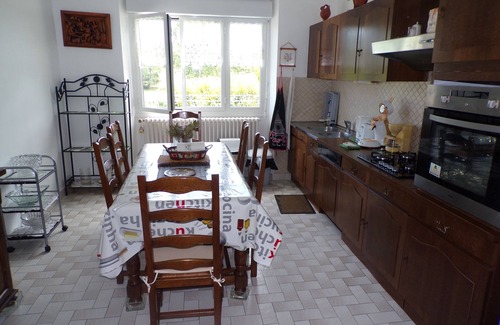Toulonjac Cottage | Family-Friendly House of Lacaze with Kitchen Amenities