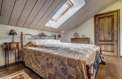 Uzupis Apartment | Charming House of Nobles with Terrace in Vibrant Užupis