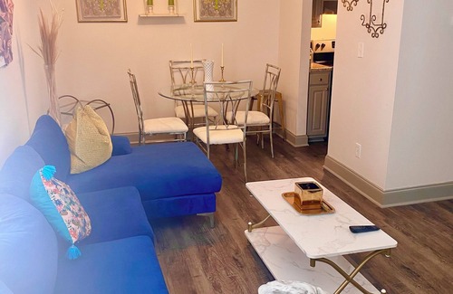 Glen Iris Apartment | Discover "Love House": A Peaceful Retreat for Families