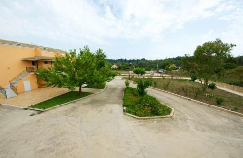 Notos Apartment | Unforgettable House of Roses: Guest Rated 10/10 & Family-friendly