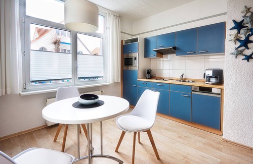 Warnemuende Apartment | Oceanfront Cottage with Kitchen - Guest Rated 10/10
