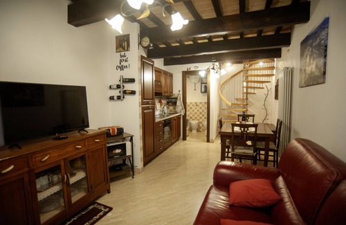 Narni Scalo House | Discover House of the Olive Grove with Free Parking