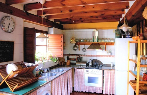 Trevijano Cottage | Guest Rated 10/10: House of the River Leza for 8 Guests