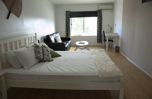 Nuku'alofa Hotel | Discover House of Tonga: Family-Friendly with Kitchen Access