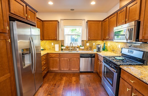 Oxnard House | House of Verrett Beach Villa: Premier Oceanfront Retreat