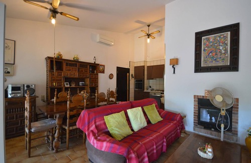 Bon Relax Ski Chalet | Relaxing House Olot 68 with Pool, Garden & Free WiFi