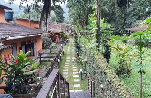 Camburi House | Beachfront Retreat with Pool in Gated Community