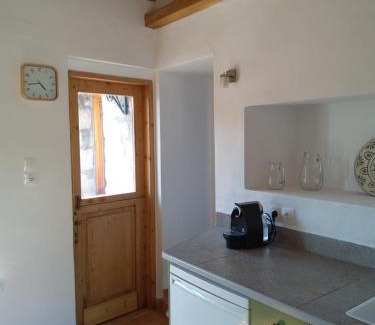 Lesbos House | Relaxing House on Lesbos, Greece - Rated 9.1/10