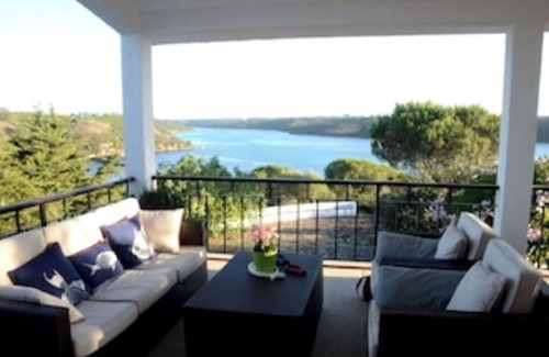 Vila Nova de Milfontes House | Ideal Retreat on the Rio Mira Estuary with Family Amenities