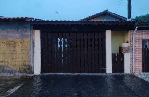 Loty House | Beachfront House in Itanhaém with Pool and Ocean View