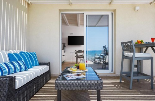 Santa Maria del Focallo House | Beachfront Bliss at House on the Beach - Guest Rated 10/10
