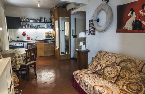 Sturla House | Beachfront House with Parking Just Steps from the Ocean