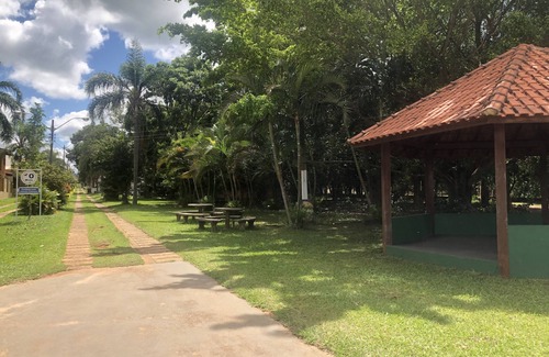 Itai House | Quaint House by the Freshwater Dam with Pool and Kitchen