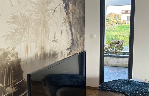 Le Roc House | Inviting House on the Heights of ROC with Ocean Views
