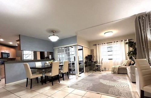 Deerfield Beach House | House on the lake, charming, quiet neighbourhood, heated pool