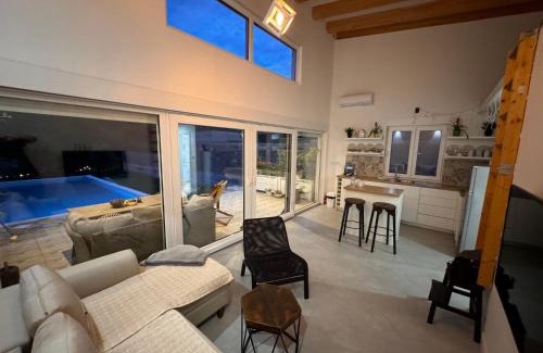 Hodbina House | Riverfront House with Pool, Private Beach & Top Ratings