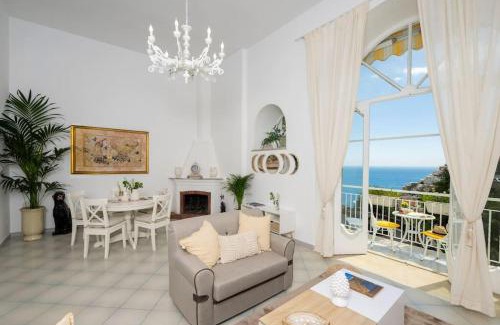 Liparlati Apartment | Family-Friendly Getaway at House on the Rock - Rated 9.4/10