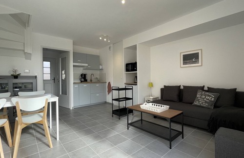 Etaples House | Scenic House with Kitchen and Breakfast by Baie de Canche