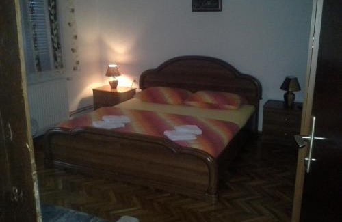 Ostarski Stanovi House | Exceptional House Palijan: Pet-Friendly with Hot Tub & Breakfast