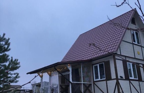 Kruglino House | Guest Rated: House Panoramy with Hot Tub & Family Amenities