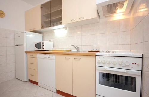 Cove Rogacic House | House PAULO2 (103601-K1) - Vis - island Vis