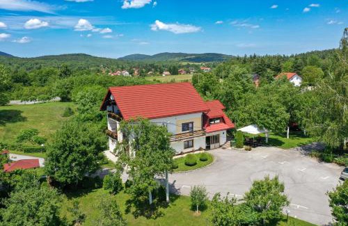 Irinovac House | Pet-Friendly Escape at House Pavlic - Guest Rated 9.4/10