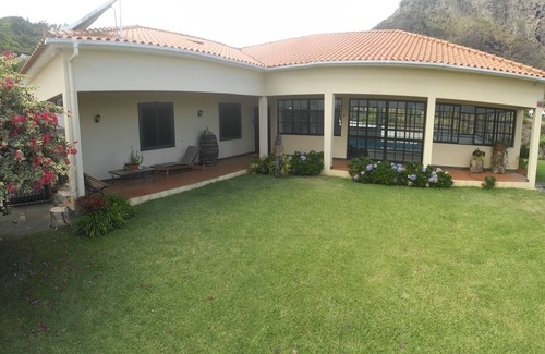 Porto da Cruz House | Relaxing House with Indoor Pool for a Memorable Stay