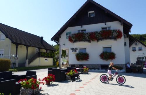 Jezerce Hotel | Pet-Friendly House Pox: Rated 9/10 for Family Comfort