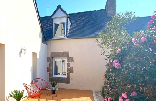 Pleumeur-Bodou House | Renovated House with Garden, Steps from ILE GRANDE Beach