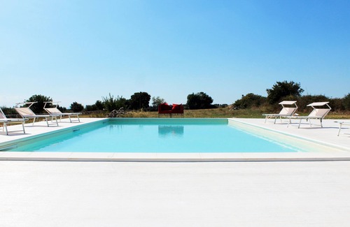 Rosolini Villa | Discover House Sbrizza: Countryside Serenity Near the Sea