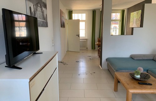 Villingen-Schwenningen Apartment | Cozy House Schwenningen II with Delicious Breakfast Included