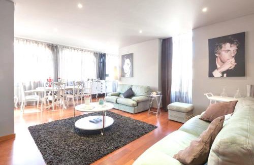 Caminha House | Sea View Getaway in Moledo with Balcony and Wi-Fi