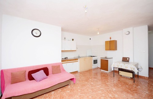 Gdinj House | Oceanfront House Slavka: Rated 10/10 in Gdinj, Hvar
