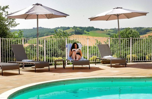 Teyssode House | Ideal Retreat for 27 with Pool, Hot Tub & Spa Amenities