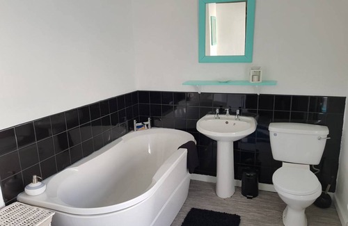 Guisborough House | Inviting 2-Bed House in Guisborough with Sofabed Option