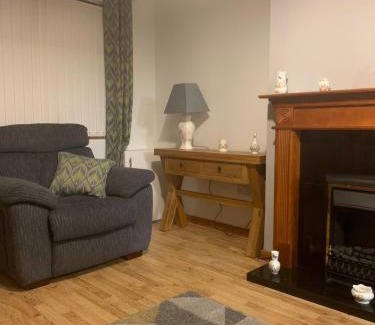 Larne House | Cozy 2-Bed House in Larne with Free Parking & Family-Friendly